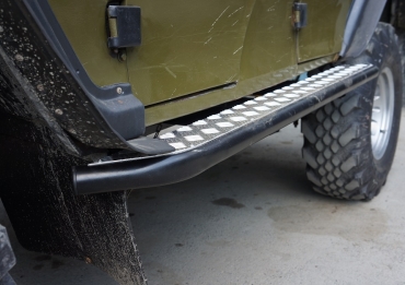Силовой порог от UAZ Hunter.